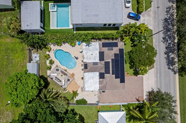  Residence photo 4