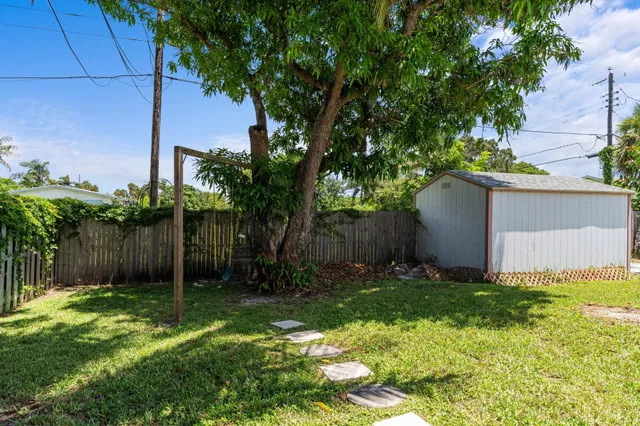  Residence photo 34