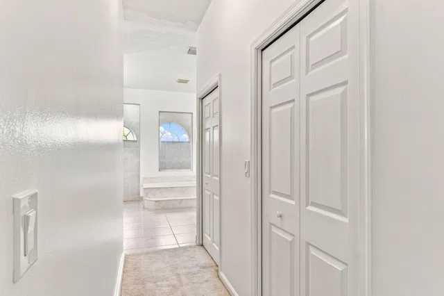 Residence photo 12