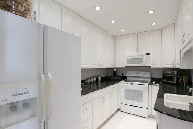 2840 S Ocean Palm Beach Unit Unit 517 photo 19