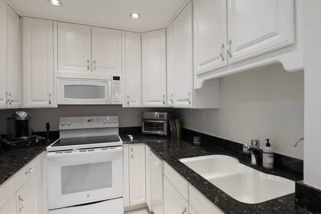 2840 S Ocean Palm Beach Unit Unit 517 photo 20