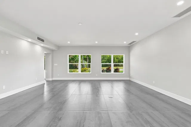  Residence photo 7