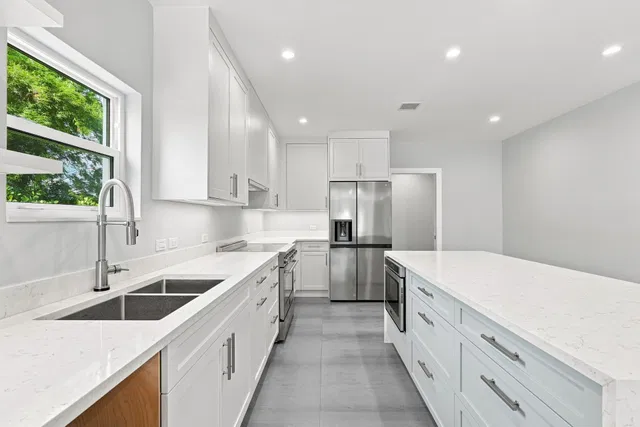  Residence photo 11