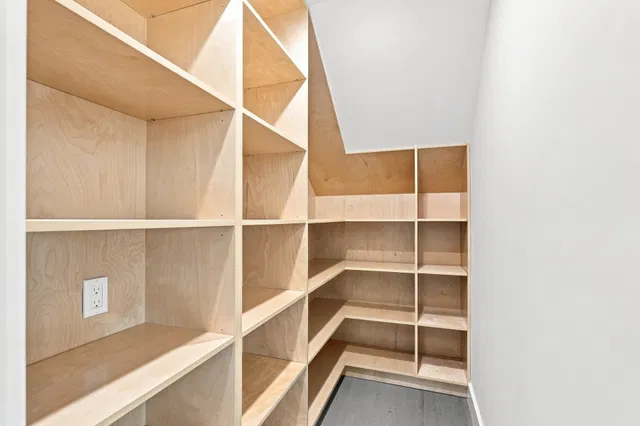  Residence photo 16