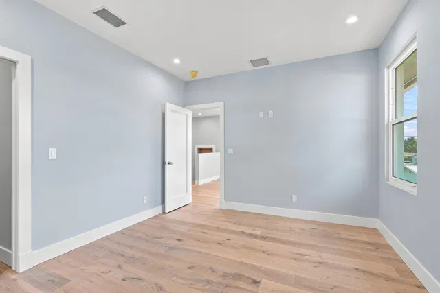  Residence photo 23