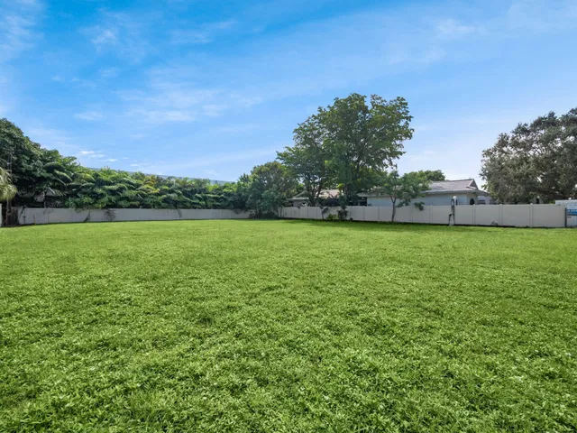 Palm Trail Delray Beach Residence photo 17