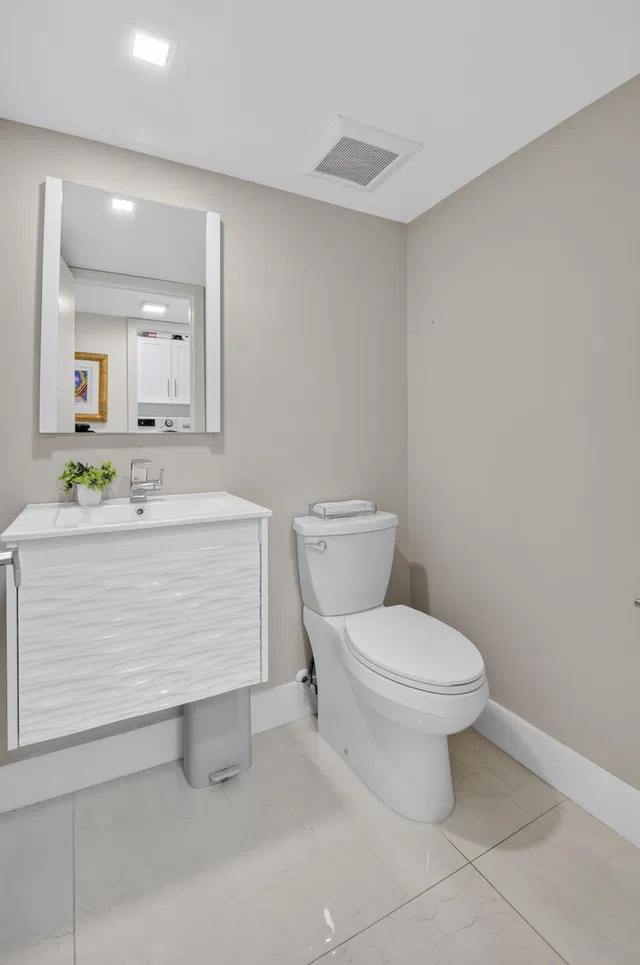 Boca West Country Club Unit G205 photo 32