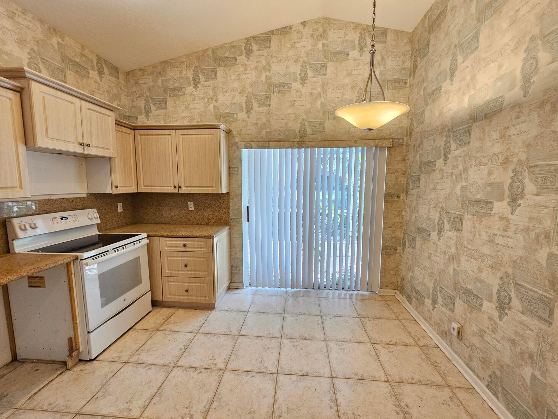  Residence photo 6
