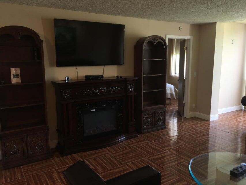  Unit 202 photo 8