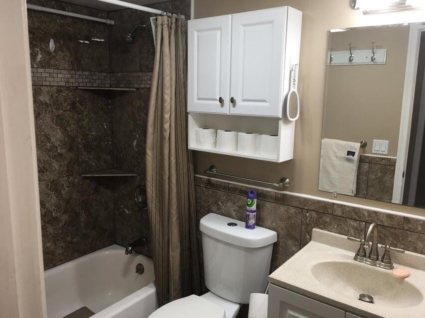  Unit 202 photo 17