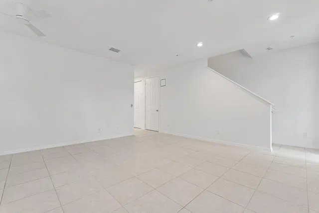  Residence photo 11
