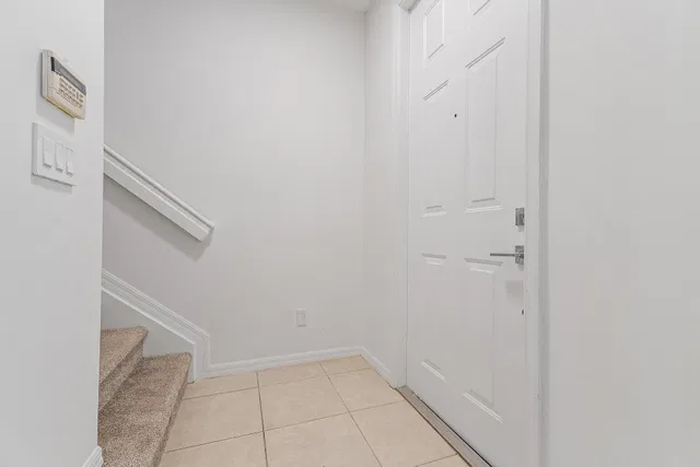  Residence photo 30