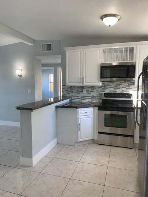  Residence photo 4