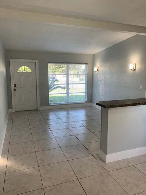  Residence photo 7