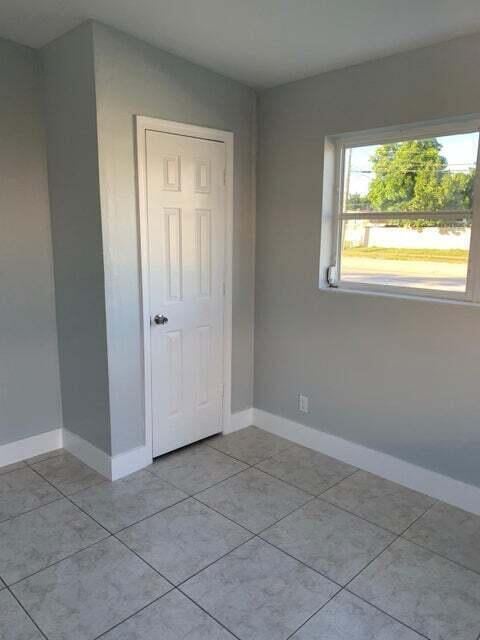  Residence photo 8
