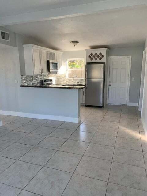  Residence photo 12