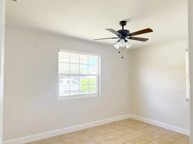  Residence photo 8