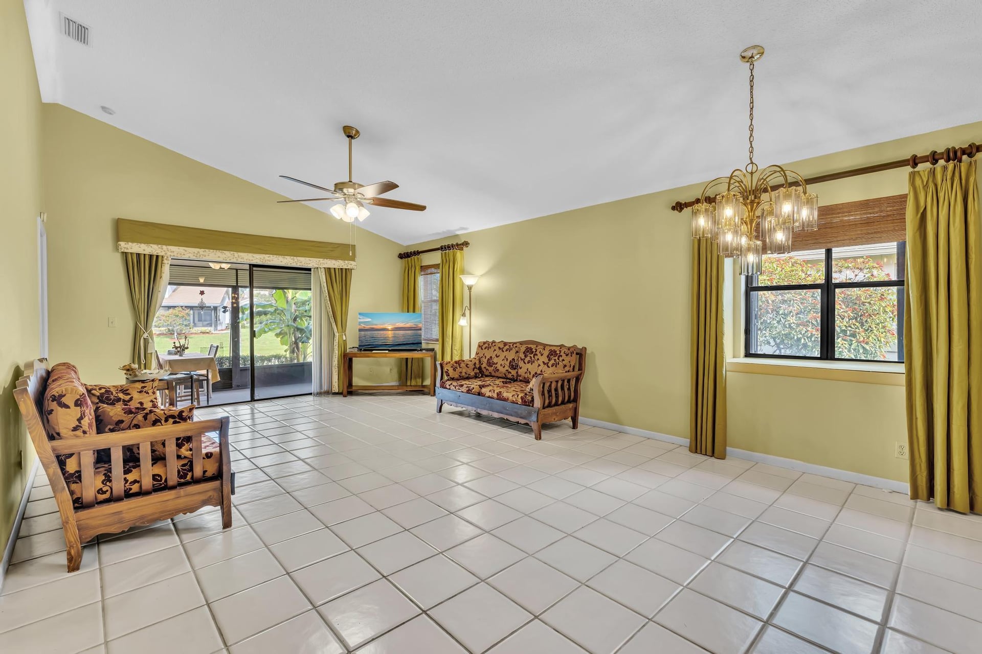  Residence photo 9