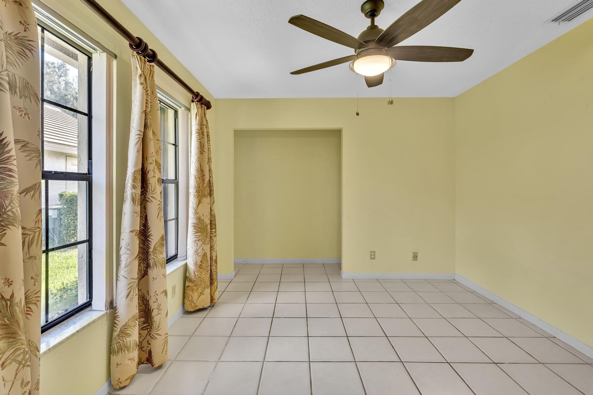  Residence photo 26