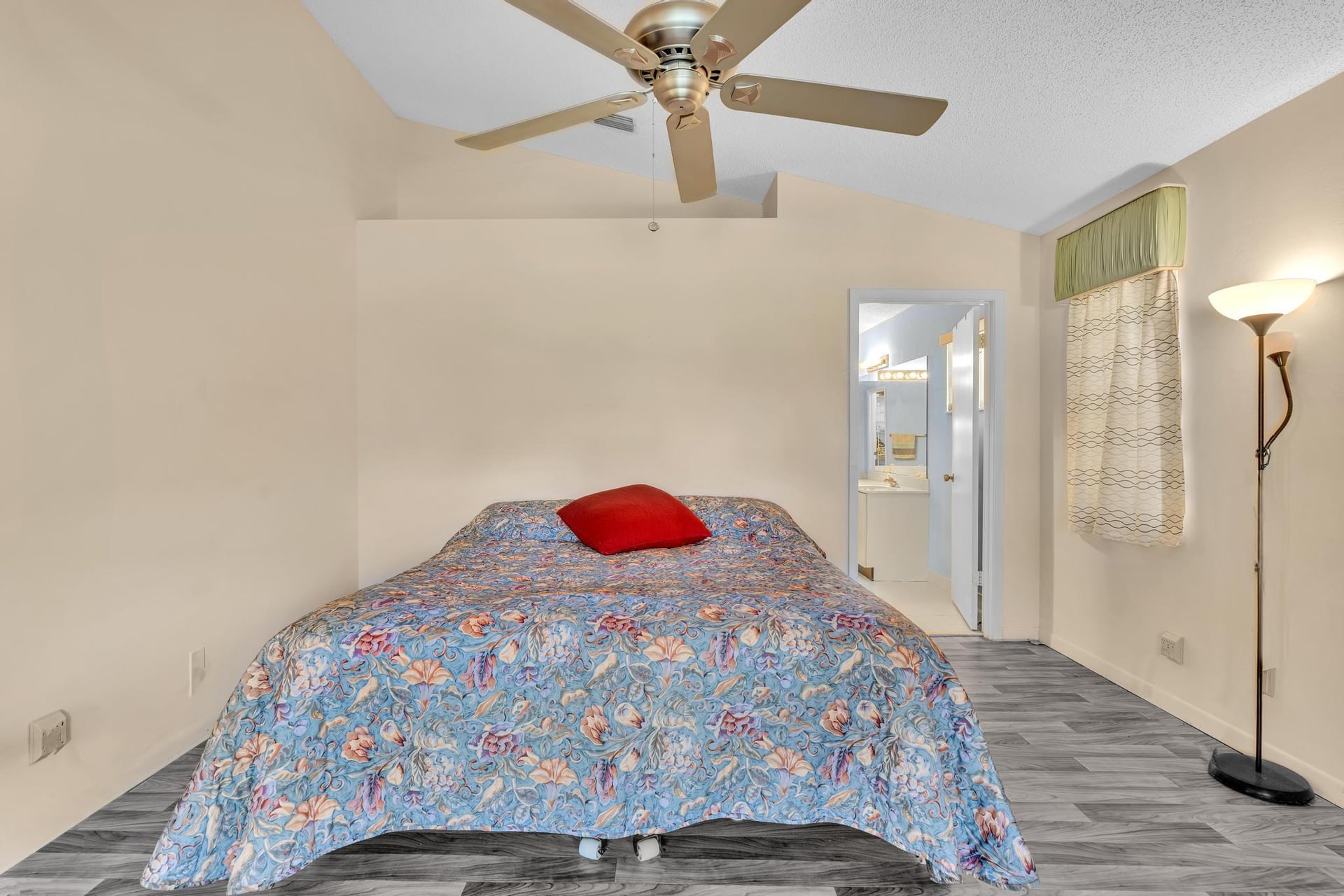 Residence photo 29