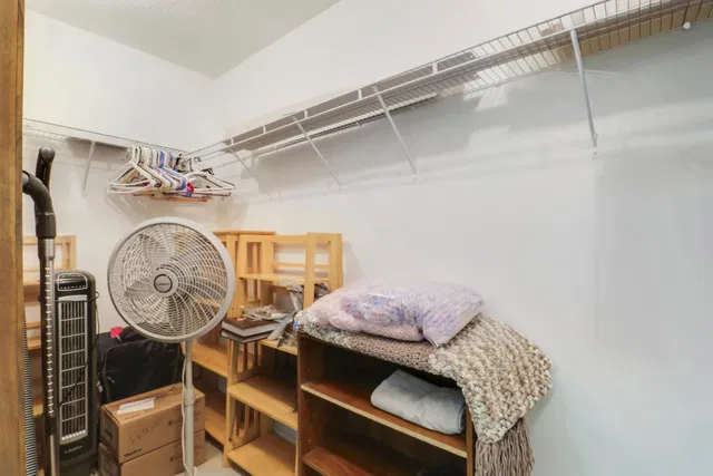  Residence photo 17