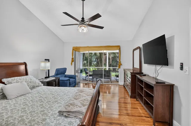  Residence photo 15