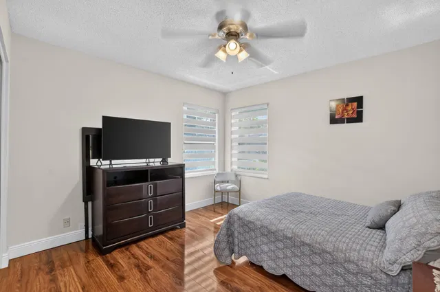  Residence photo 20