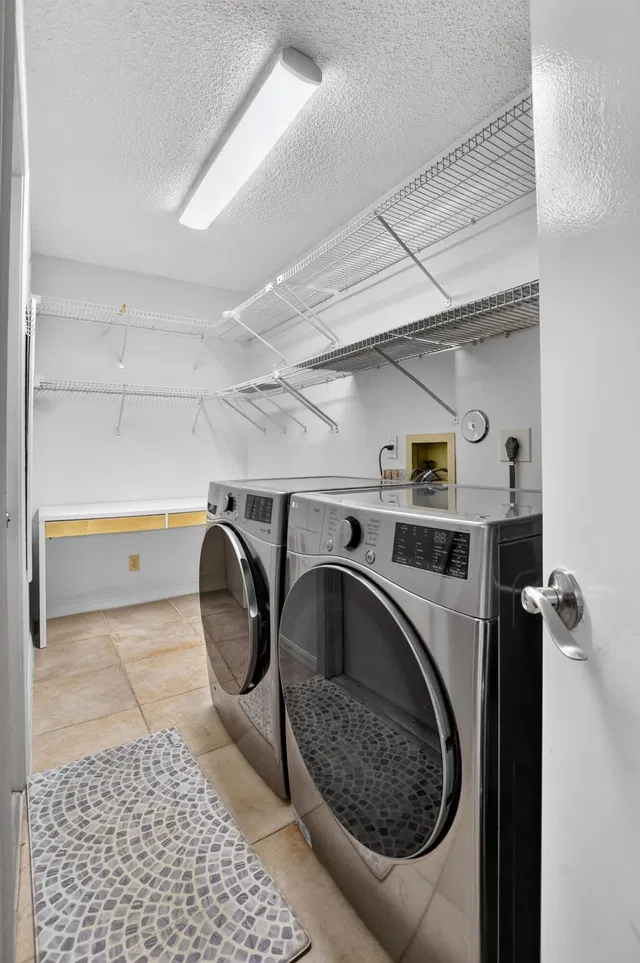  Residence photo 22