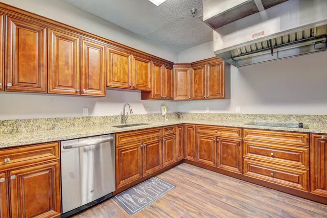  Residence photo 36