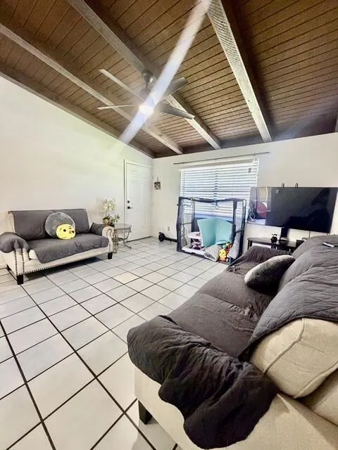 Residence photo 5