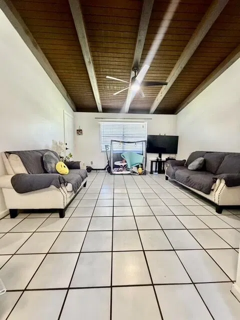 Residence photo 6