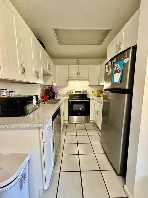 Residence photo 8