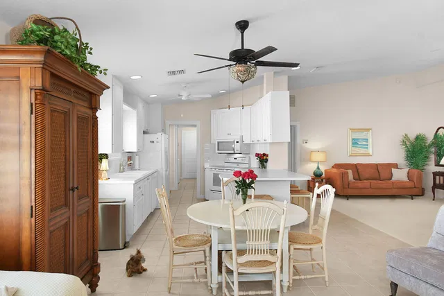  Residence photo 4