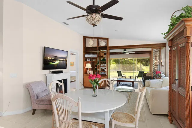  Residence photo 9