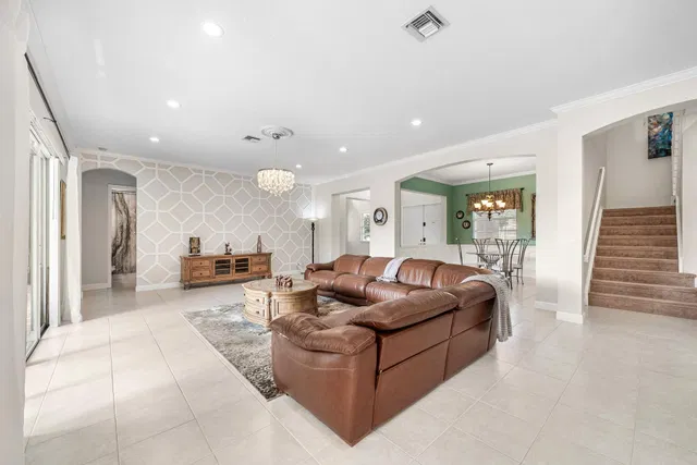  Residence photo 11