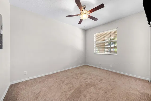  Residence photo 23