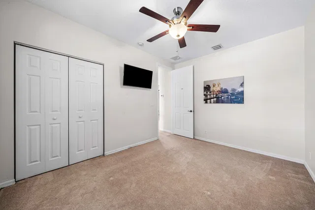  Residence photo 24