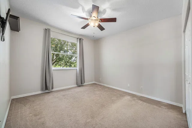  Residence photo 31