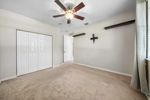  Residence photo 32