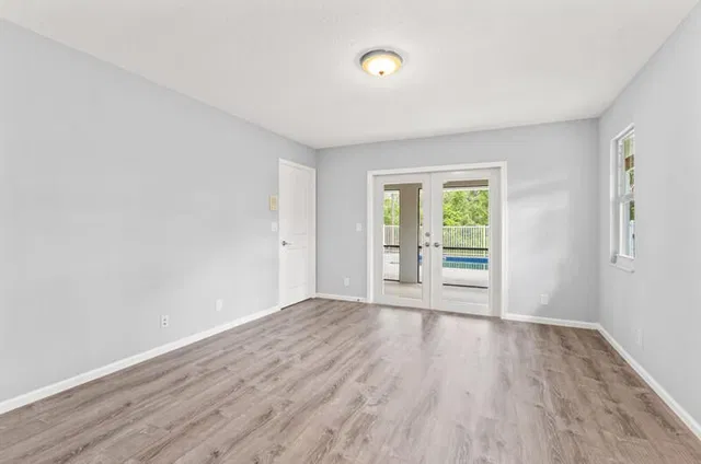  Residence photo 6