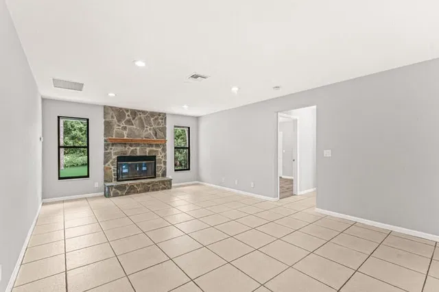  Residence photo 17