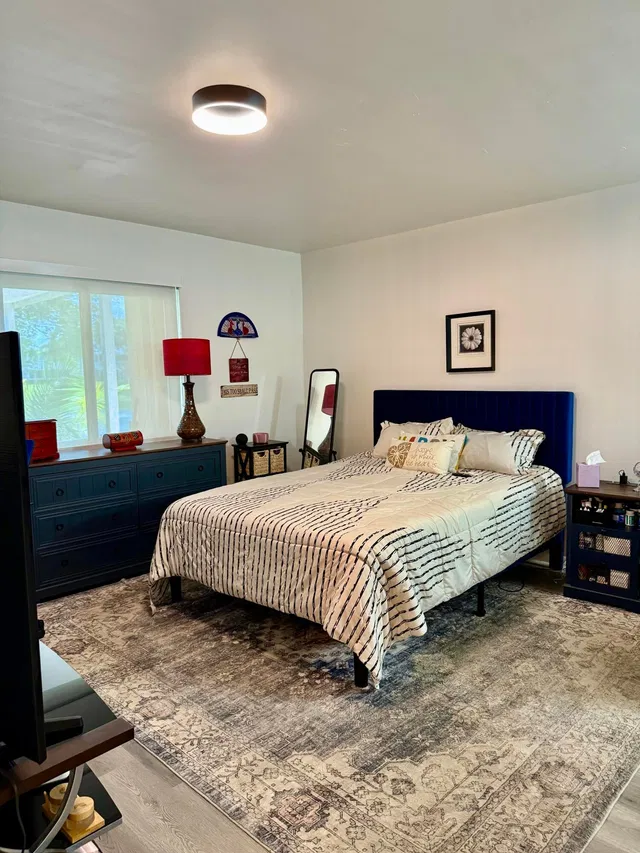 Unit 102 photo 12