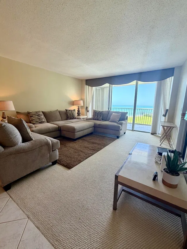 Singer Island Residence photo 2