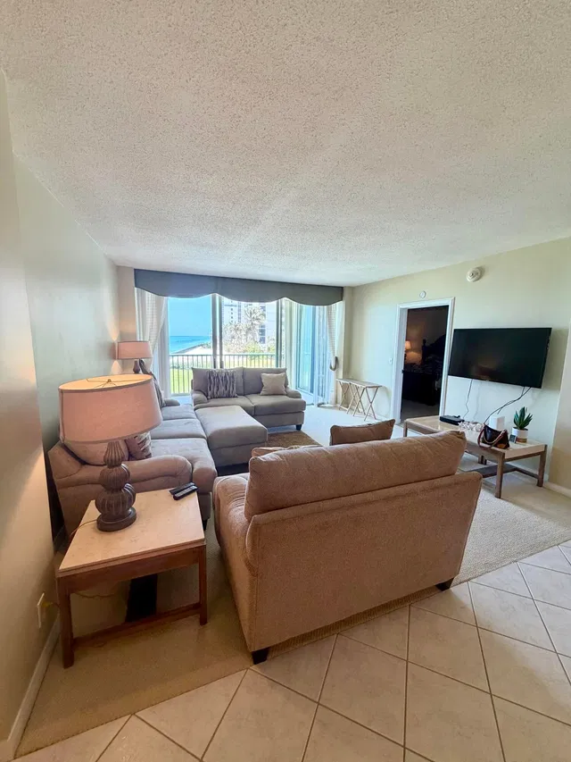 Singer Island Residence photo 3