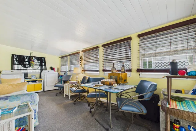  Residence photo 12
