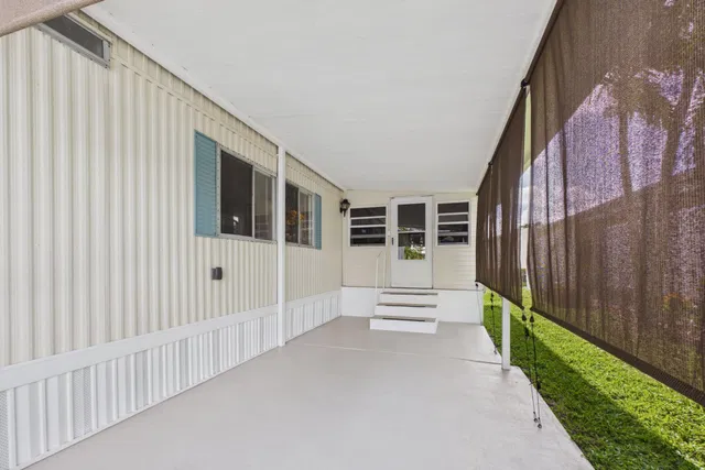  Residence photo 24