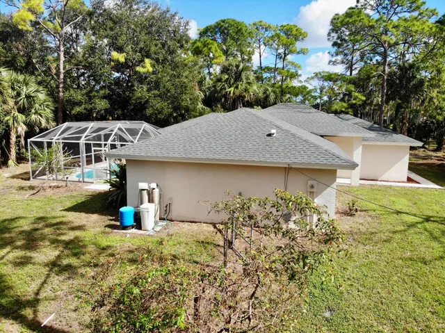  Residence photo 4