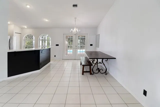  Residence photo 12
