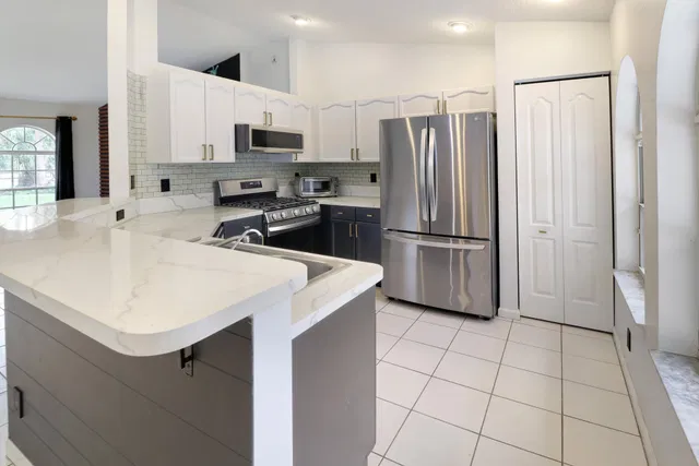  Residence photo 15