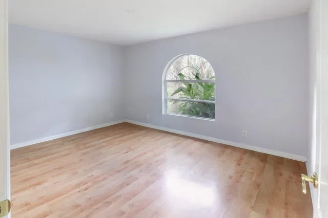  Residence photo 25